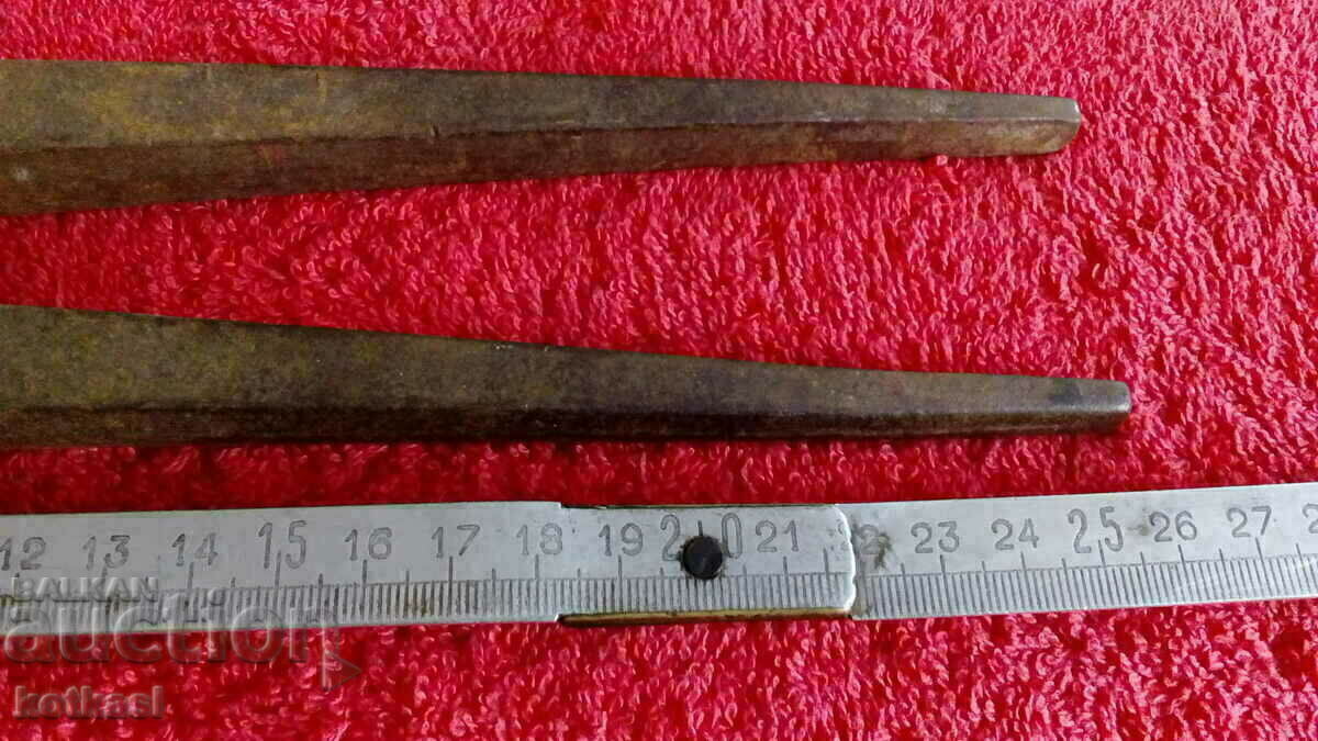 Auction Old forged massive metal pliers serpentine master Auction Old forged massive metal pliers serpentine master