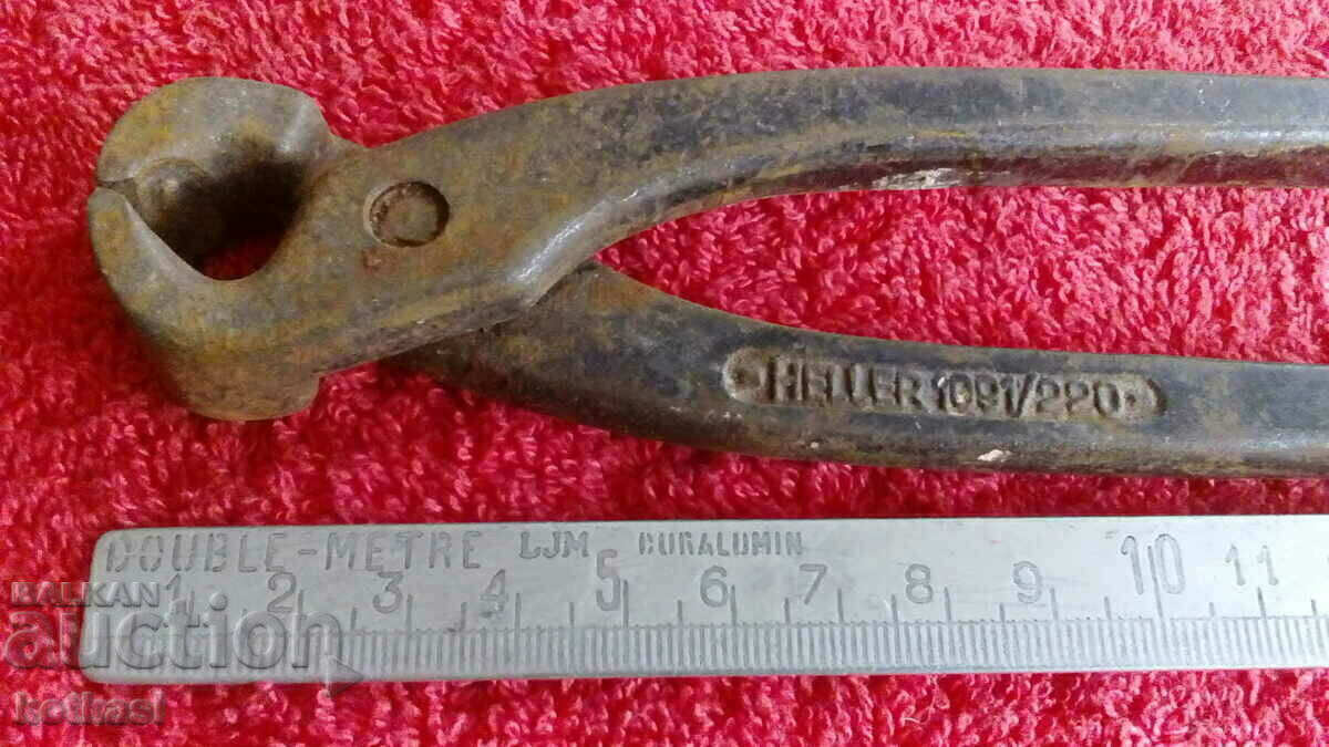 Old metal pliers torpedo marking master with price 21.00 BGN | € 10.74 Old metal pliers torpedo marking master with price 21.00 BGN | € 10.74