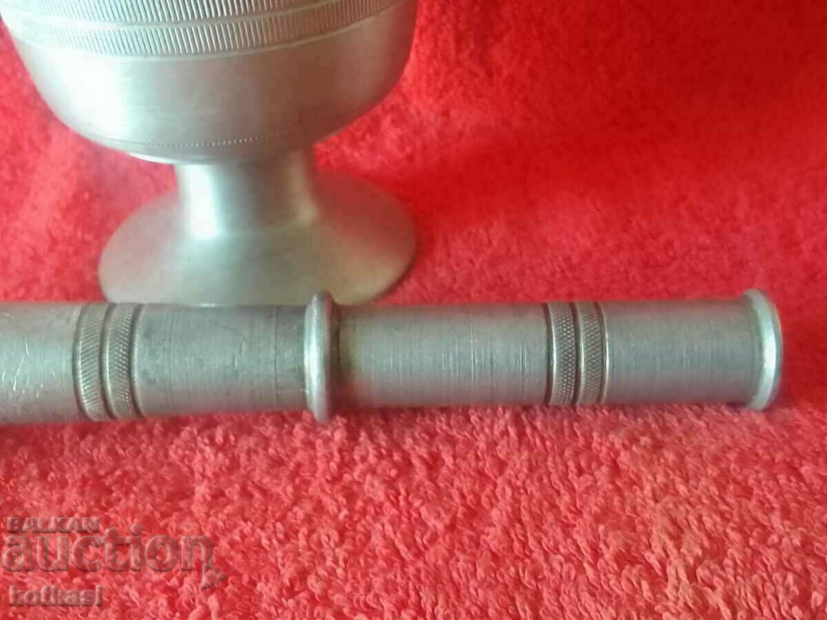 Old mortar made of white metal bronze aluminum mortar - 7 Old mortar made of white metal bronze aluminum mortar - 7
