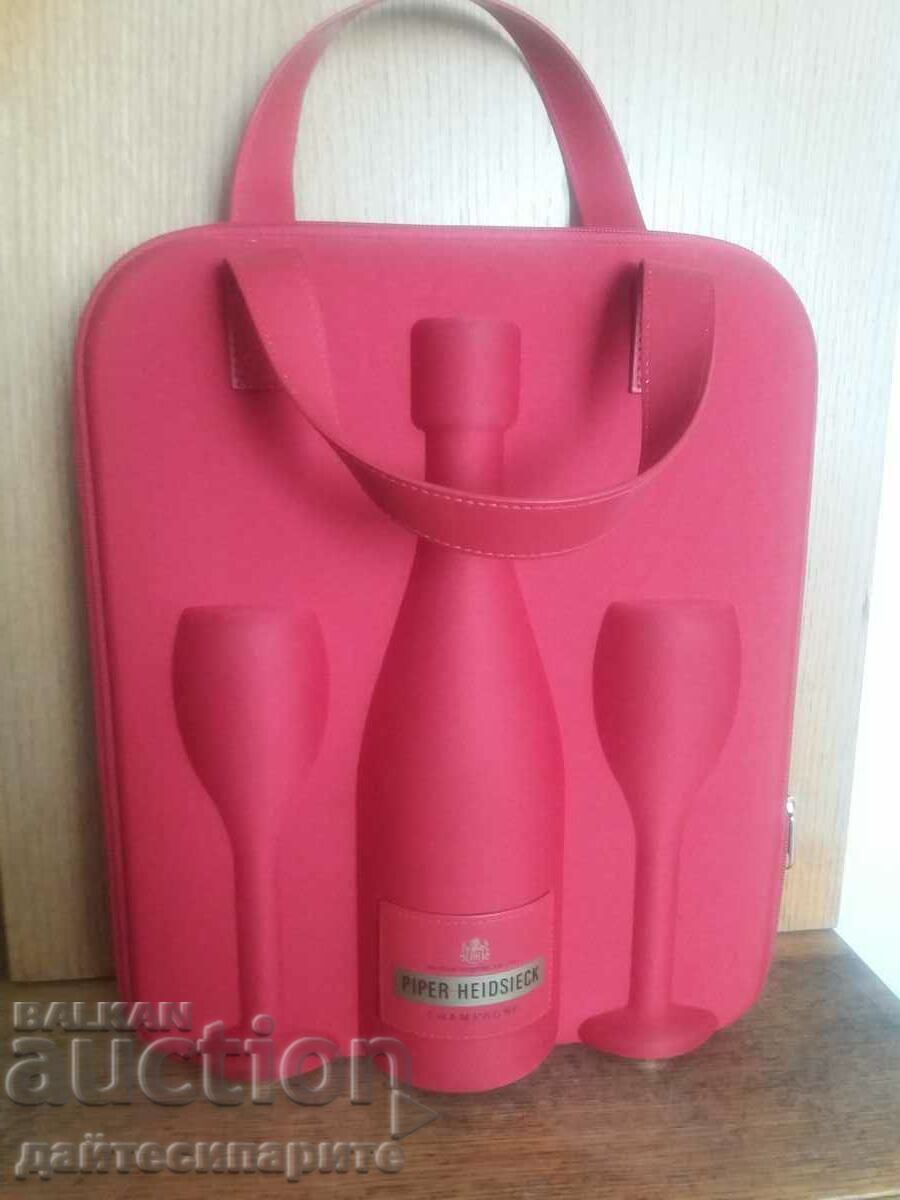 Special bag for carrying champagne