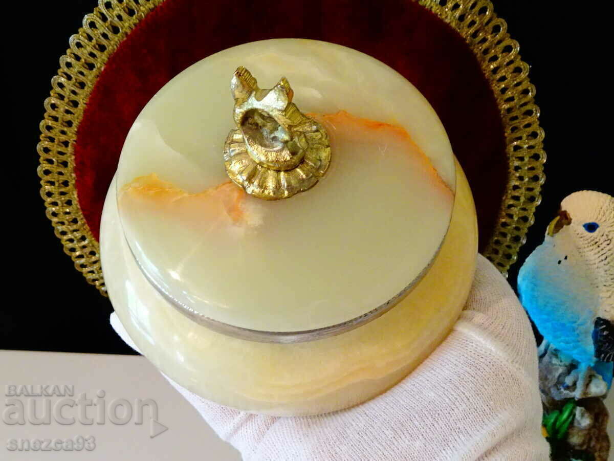 Onyx jewelry box, bronze 1 kg. - 5