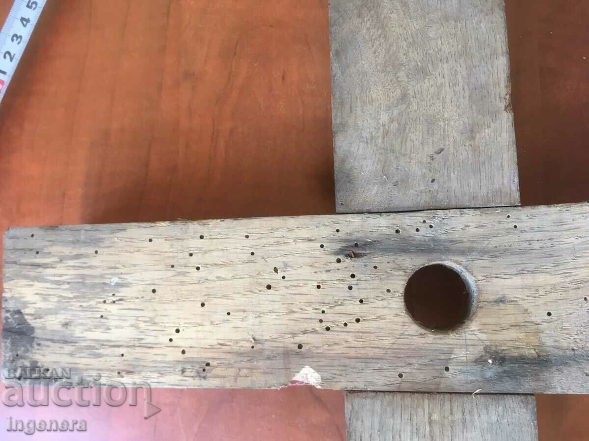 Delivery of CROSSWOOD FOR CHRISTMAS TREE