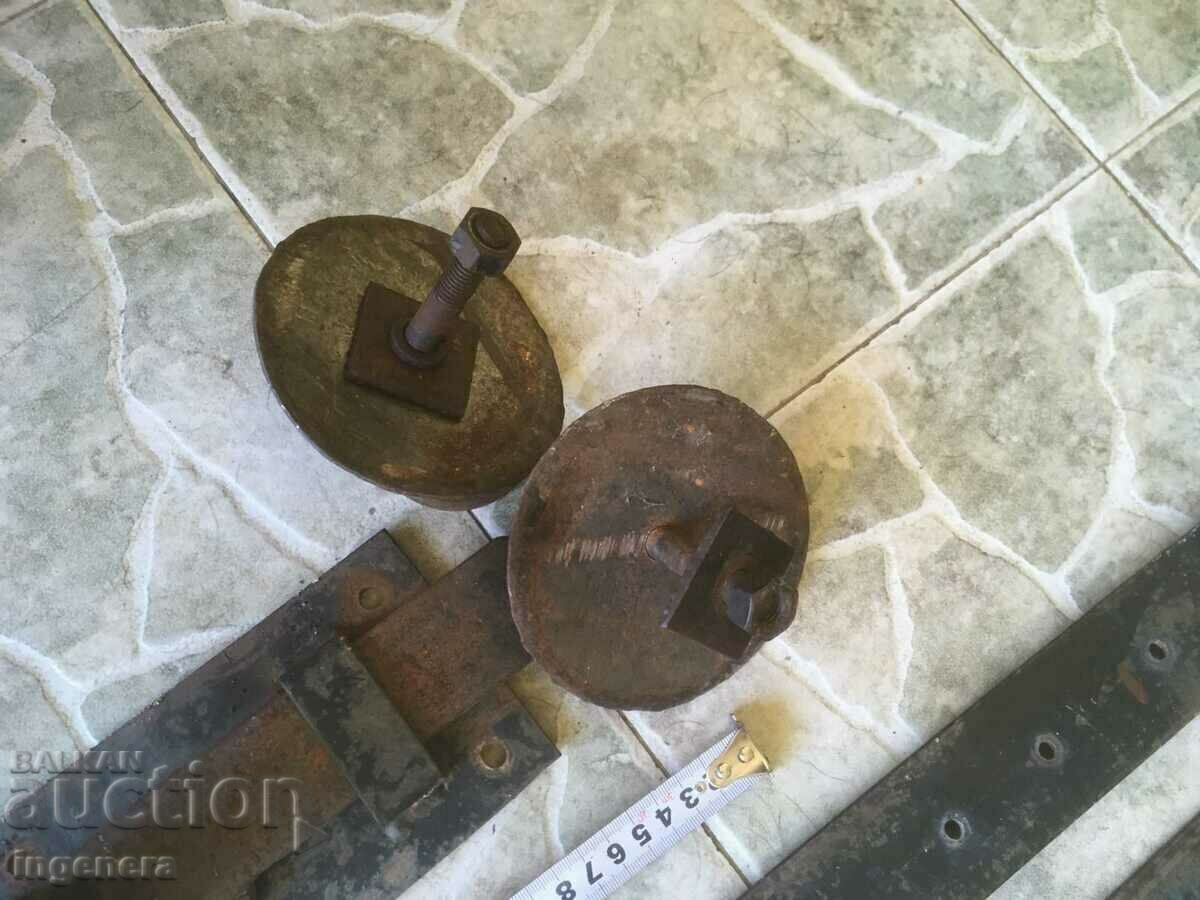 WROUGHT IRON FOR THE GATE HINGE SET KEY RINGS - 5 WROUGHT IRON FOR THE GATE HINGE SET KEY RINGS - 5