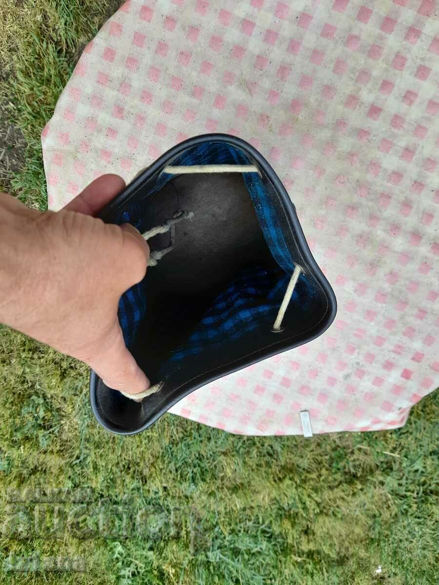 Old bag, purse with price 12.00 BGN | € 6.14 Old bag, purse with price 12.00 BGN | € 6.14