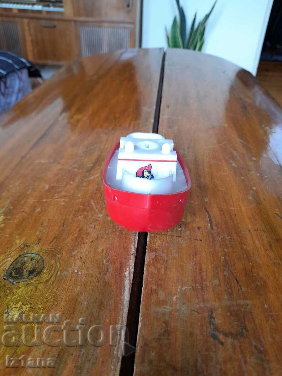 Old toy boat, speedboat with price 6.00 BGN | € 3.07 Old toy boat, speedboat with price 6.00 BGN | € 3.07