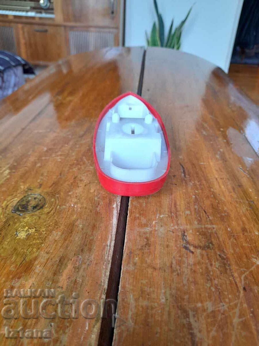 Delivery of Old toy boat, speedboat Delivery of Old toy boat, speedboat