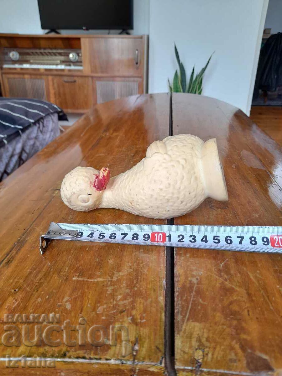 Delivery of Old toy, duck Delivery of Old toy, duck