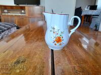 ulcior veche de porțelan, ulcior