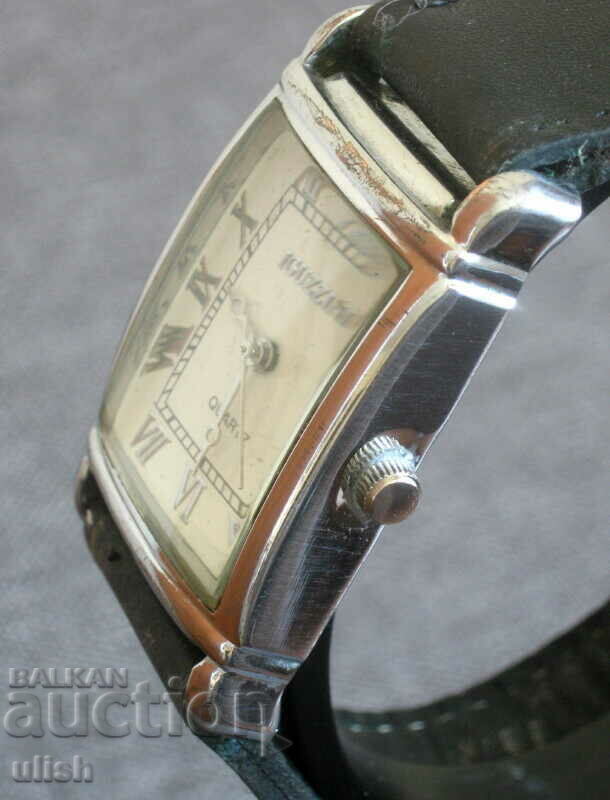 IGUZZ INI vertical quartz watch with price 20.00 BGN | € 10.23 IGUZZ INI vertical quartz watch with price 20.00 BGN | € 10.23