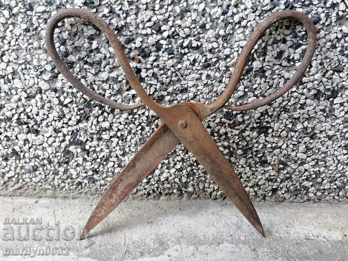 Vintage wrought iron scissors with price 49.00 BGN | € 25.05 Vintage wrought iron scissors with price 49.00 BGN | € 25.05