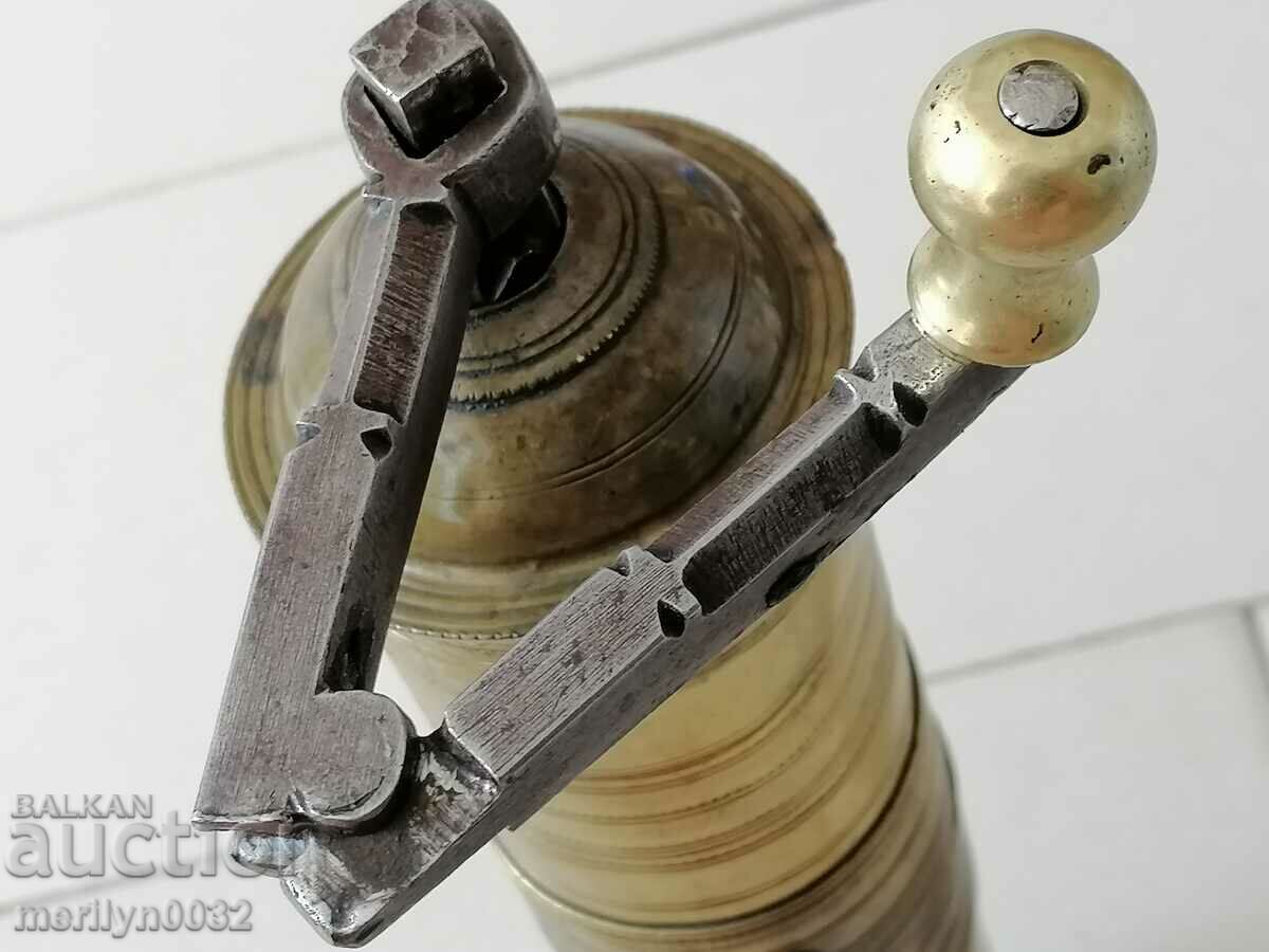 Ottoman hand grinder for pepper, coffee, grinder with price 79.00 BGN | € 40.39 Ottoman hand grinder for pepper, coffee, grinder with price 79.00 BGN | € 40.39