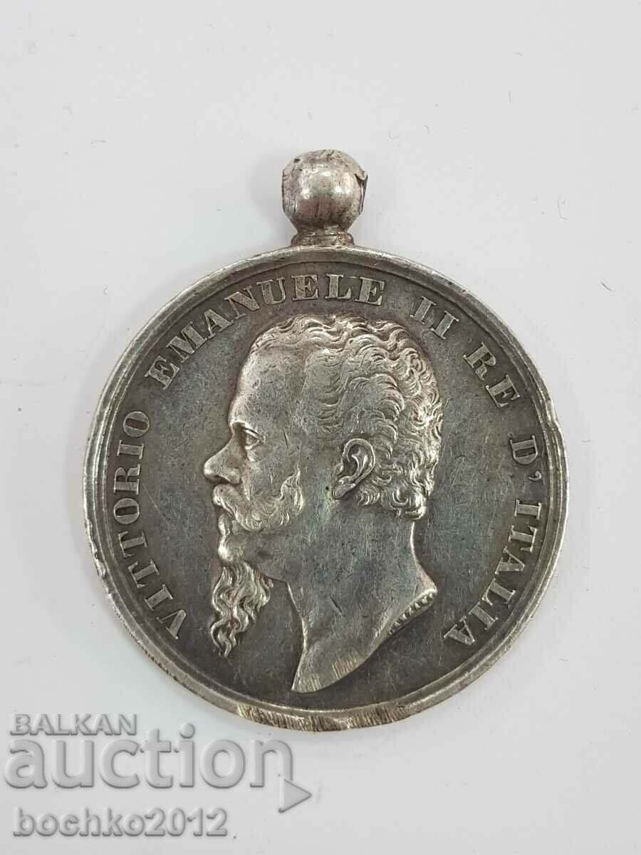 Foarte rară medalie de argint italiană Vittorio Emanuele