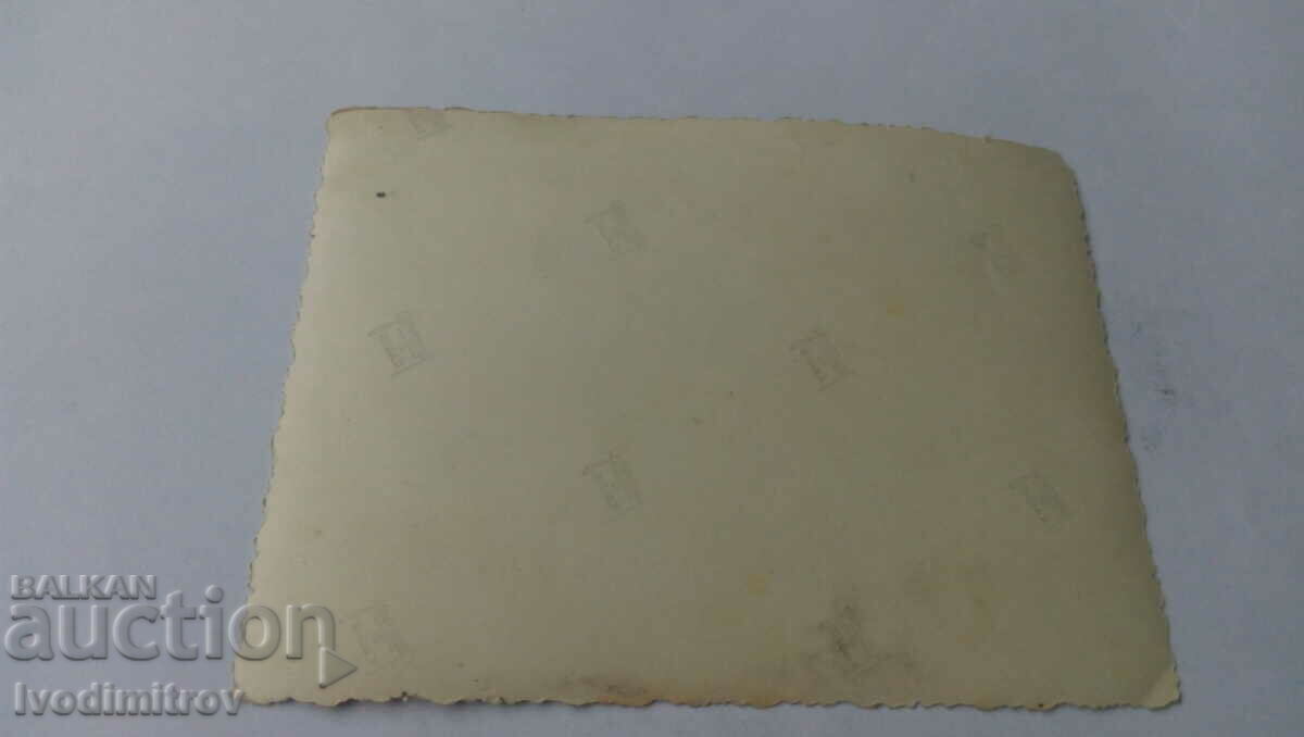 Photo Men women and children on the stairs of a house in winter with price 1.35 BGN | € 0.69 Photo Men women and children on the stairs of a house in winter with price 1.35 BGN | € 0.69