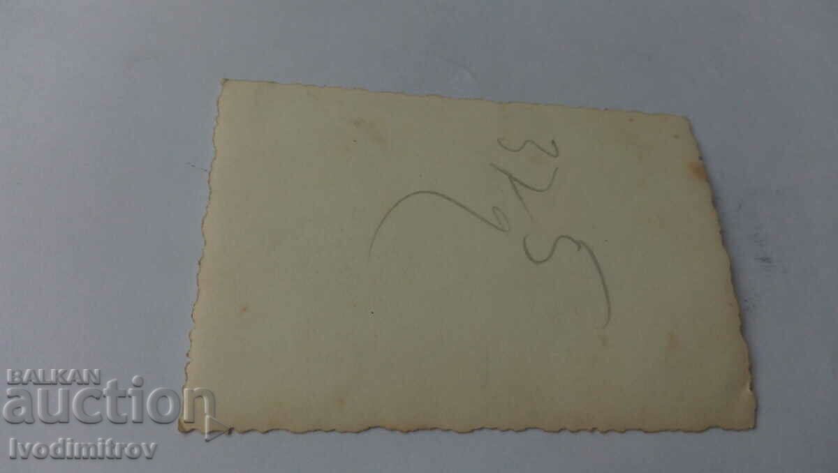 Photo Sofia Man and woman in winter coats on a walk with price 2.35 BGN | € 1.20