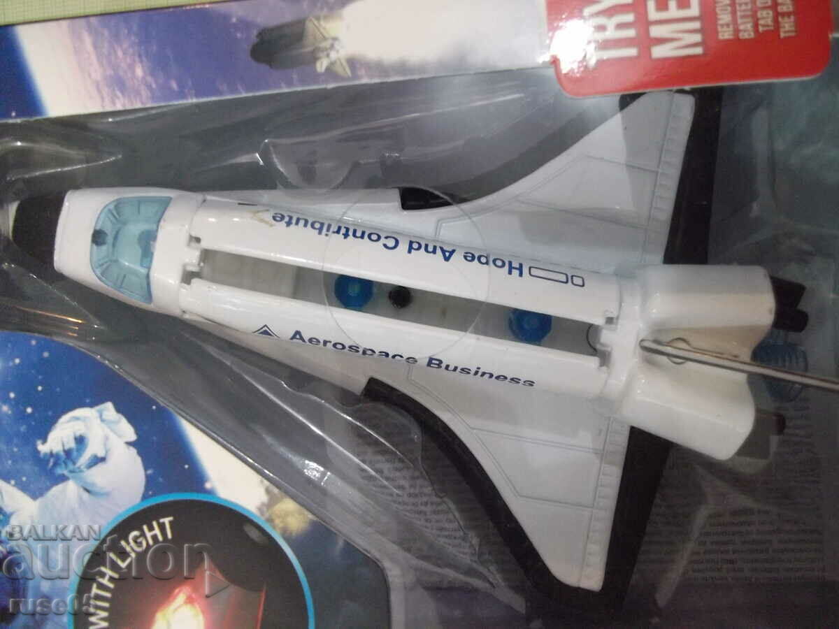 Auction Model "Metal - SPACE SHUTTLE" new Auction Model "Metal - SPACE SHUTTLE" new