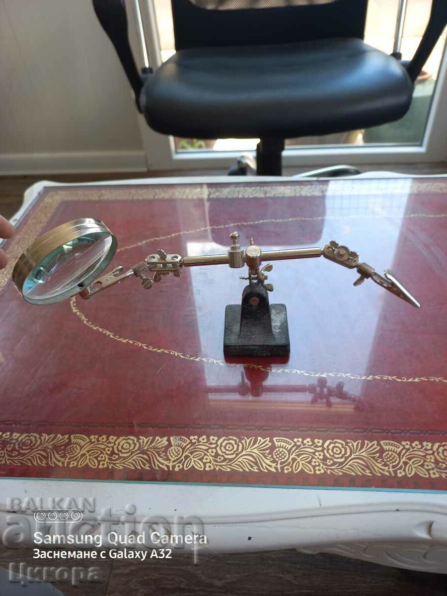 Доставка на ЛУПА С МЕТАЛНА ПОДВИЖНА СТОЙКА Доставка на ЛУПА С МЕТАЛНА ПОДВИЖНА СТОЙКА