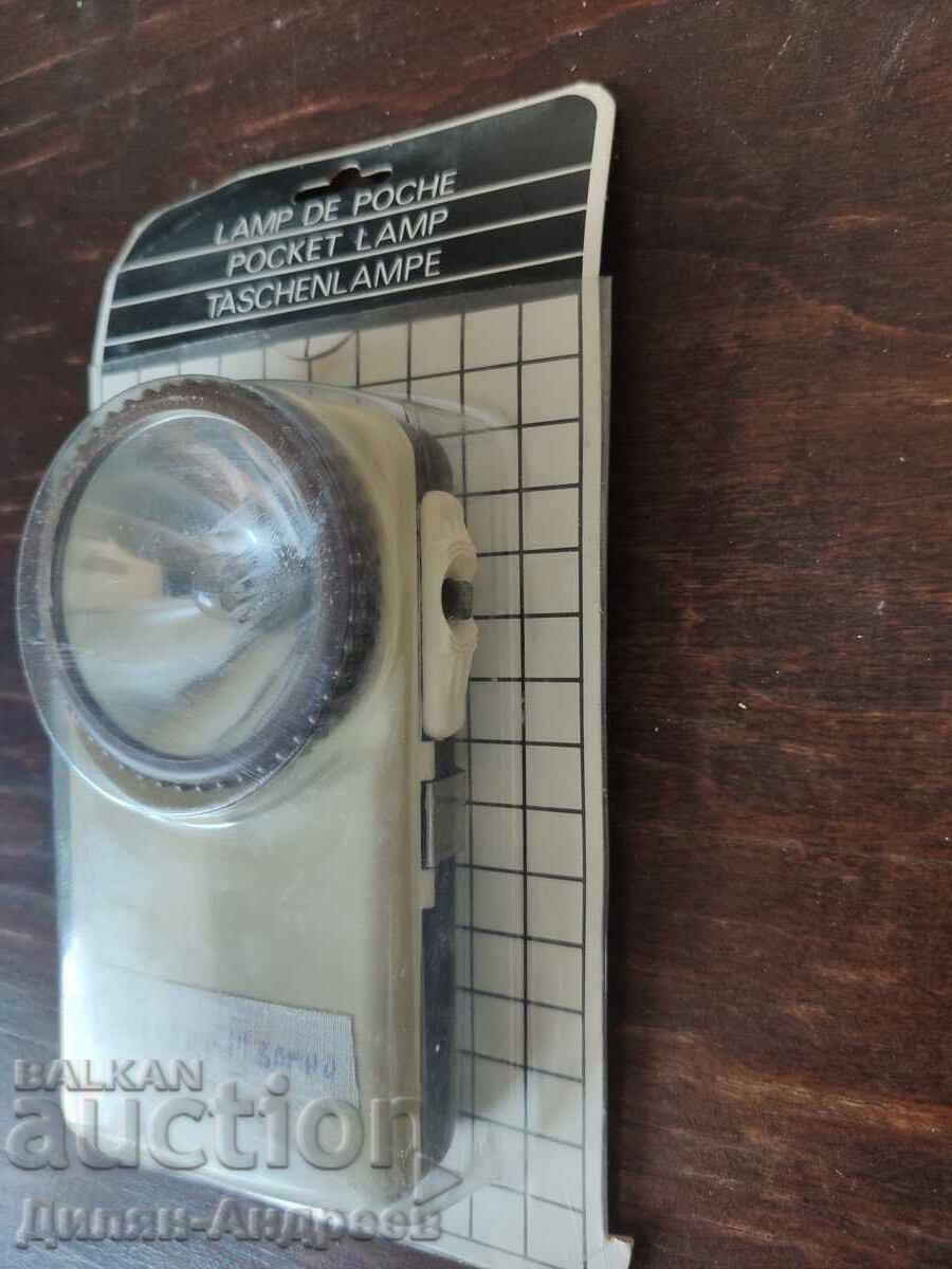 Pocket flashlight from SOC with packaging with price 14.00 BGN | € 7.16 Pocket flashlight from SOC with packaging with price 14.00 BGN | € 7.16