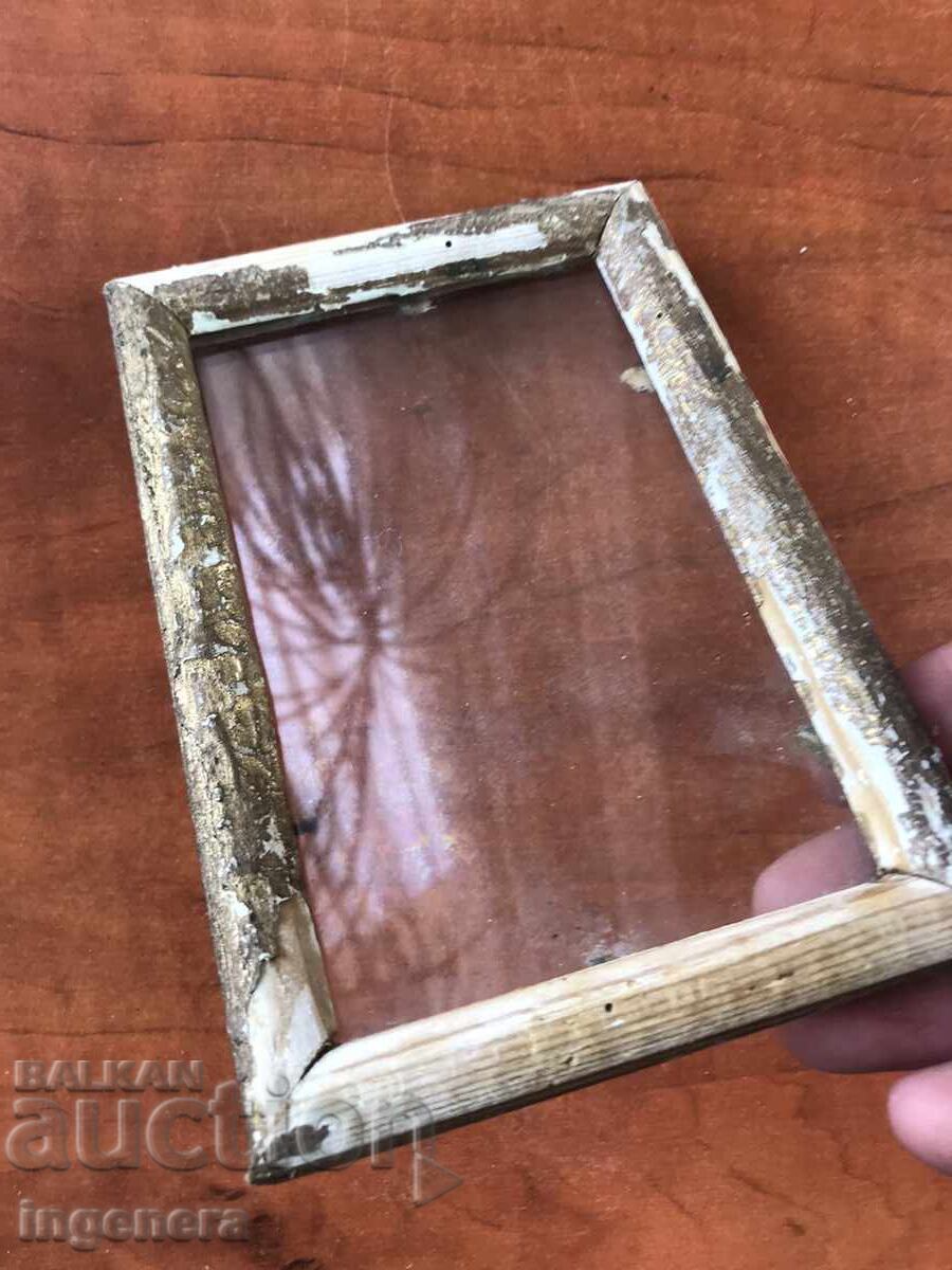 Auction WOODEN GLASS FRAME FOR PHOTO OR PICTURE Auction WOODEN GLASS FRAME FOR PHOTO OR PICTURE
