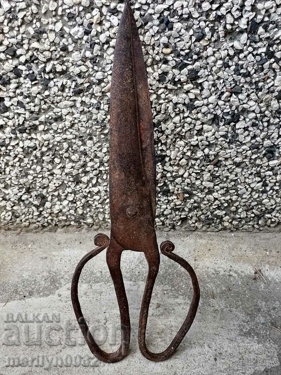 Vintage wrought iron scissors with price 59.00 BGN | € 30.17 Vintage wrought iron scissors with price 59.00 BGN | € 30.17