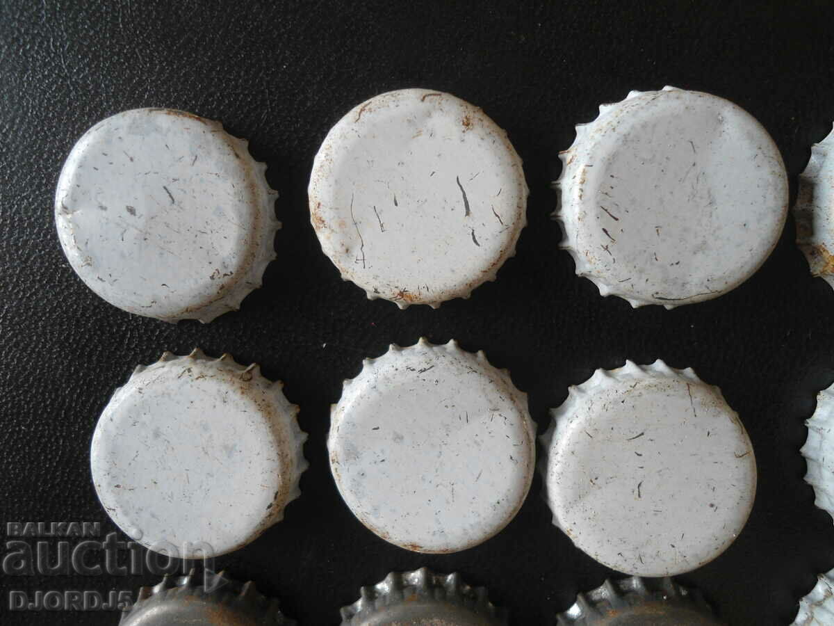 Old caps, 16 pieces with price 2.00 BGN | € 1.02