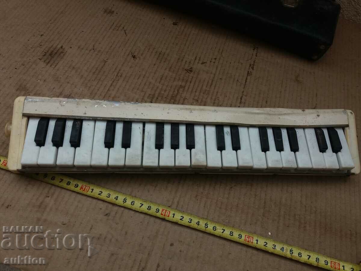 Livrarea COPII SOC. SAXOFON PIAN JUCĂRIE Livrarea COPII SOC. SAXOFON PIAN JUCĂRIE