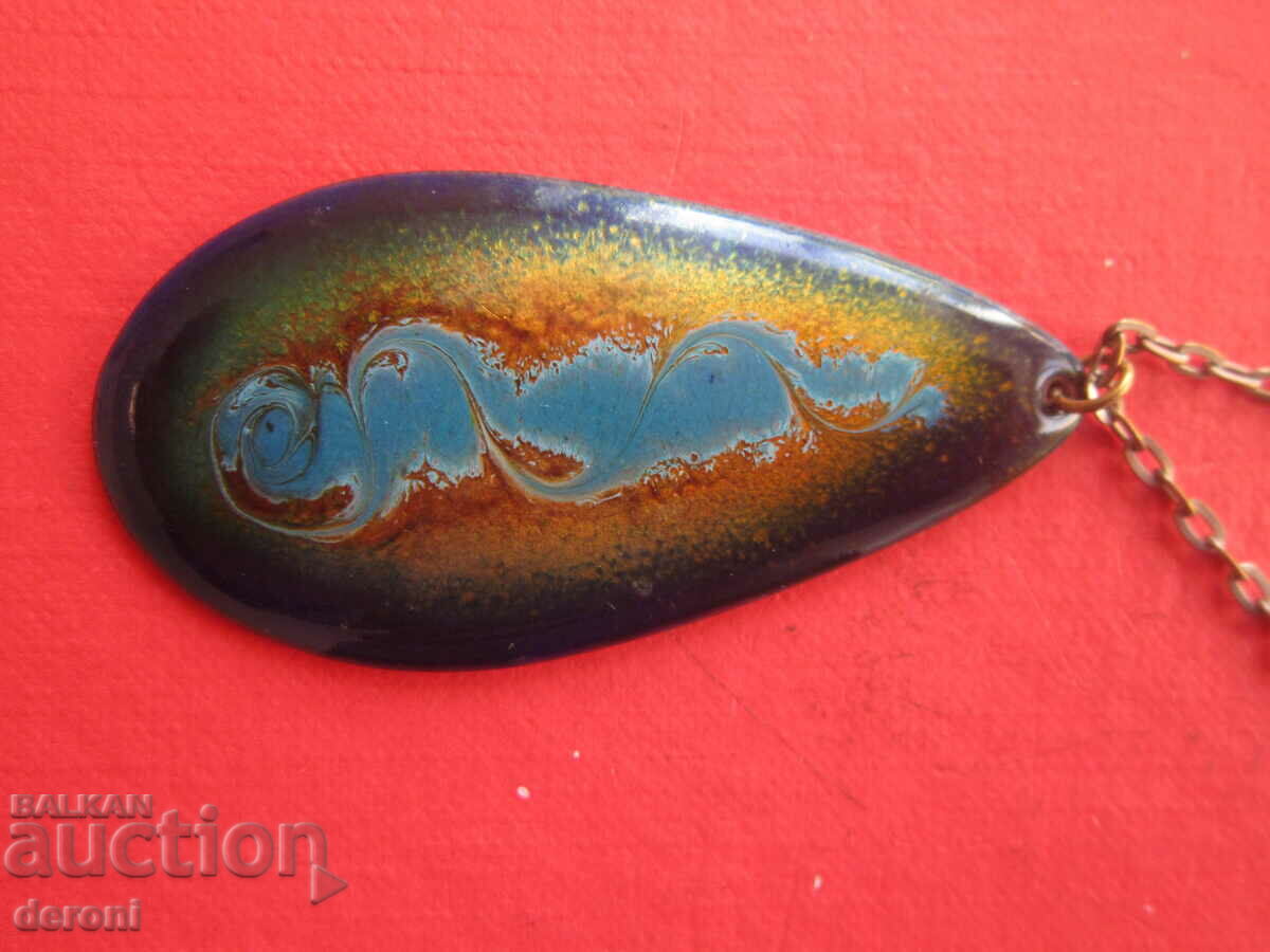 Great necklace locket glass Murano with price 10.00 BGN | € 5.11 Great necklace locket glass Murano with price 10.00 BGN | € 5.11