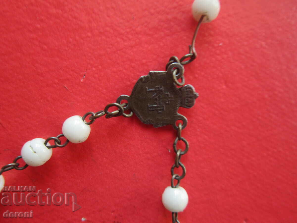An old rosary with price 10.00 BGN | € 5.11 An old rosary with price 10.00 BGN | € 5.11
