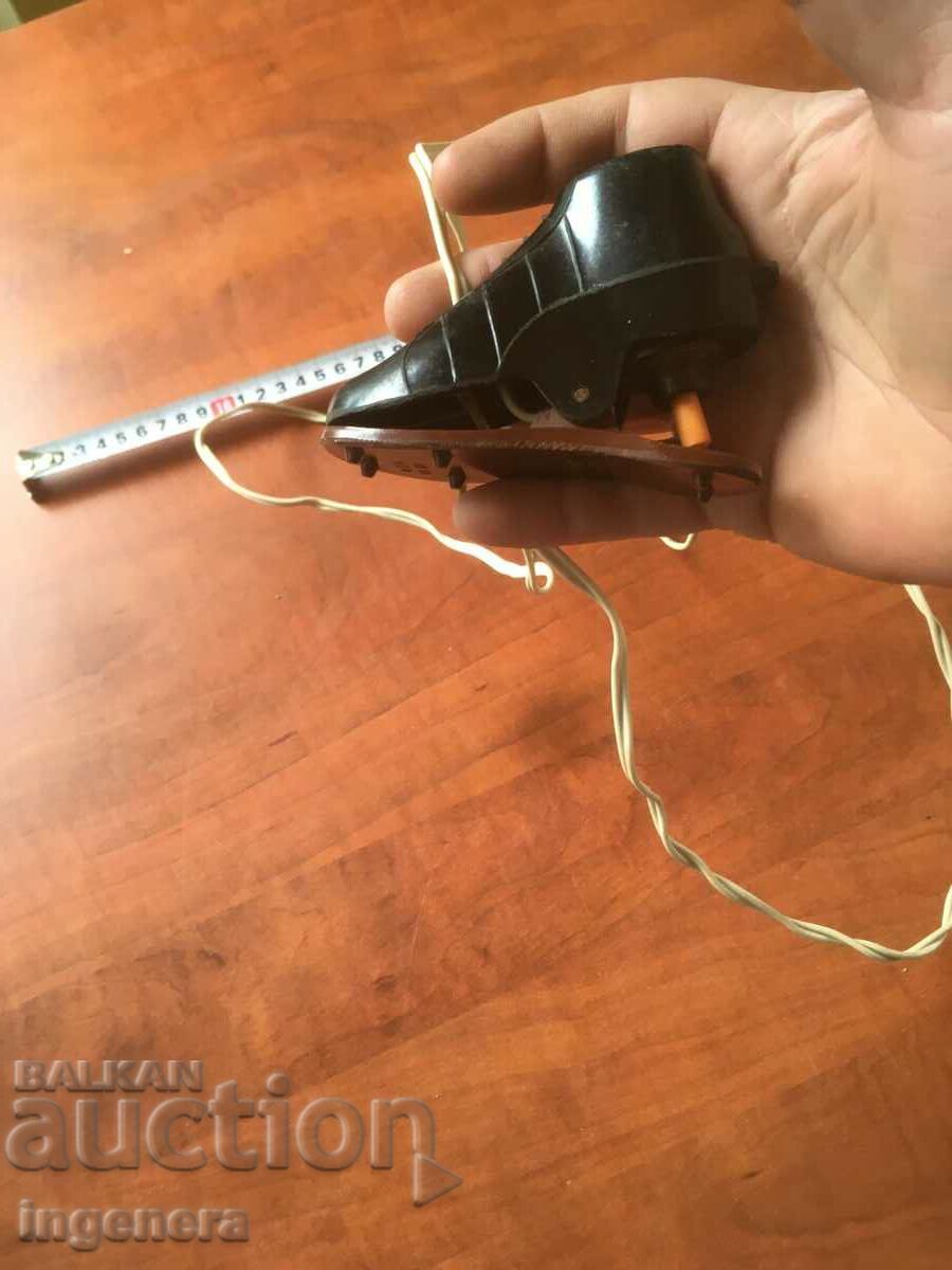 Auction BAKELITE NIGHT LIGHT Auction BAKELITE NIGHT LIGHT