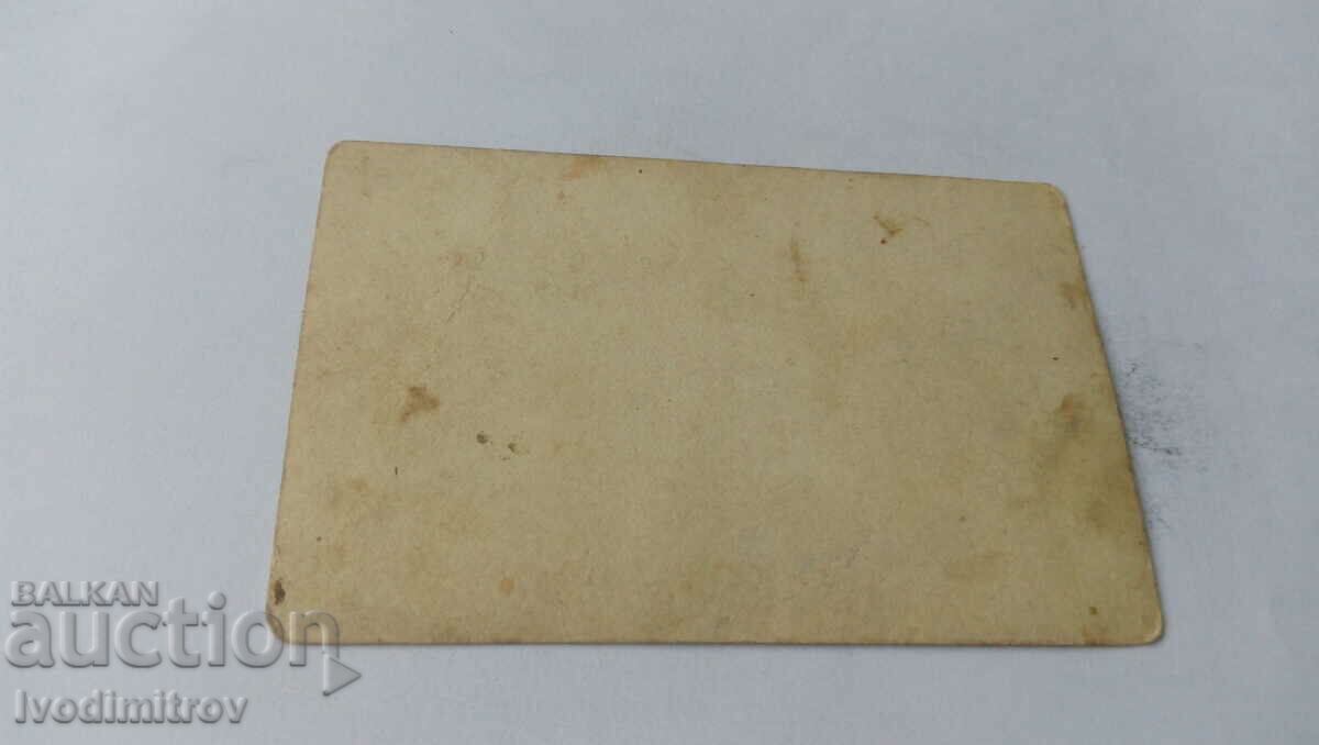 Φωτογραφία Τρεις νεαρές γυναίκες στα άλογα με τιμή 1.35 BGN | € 0.69 Φωτογραφία Τρεις νεαρές γυναίκες στα άλογα με τιμή 1.35 BGN | € 0.69