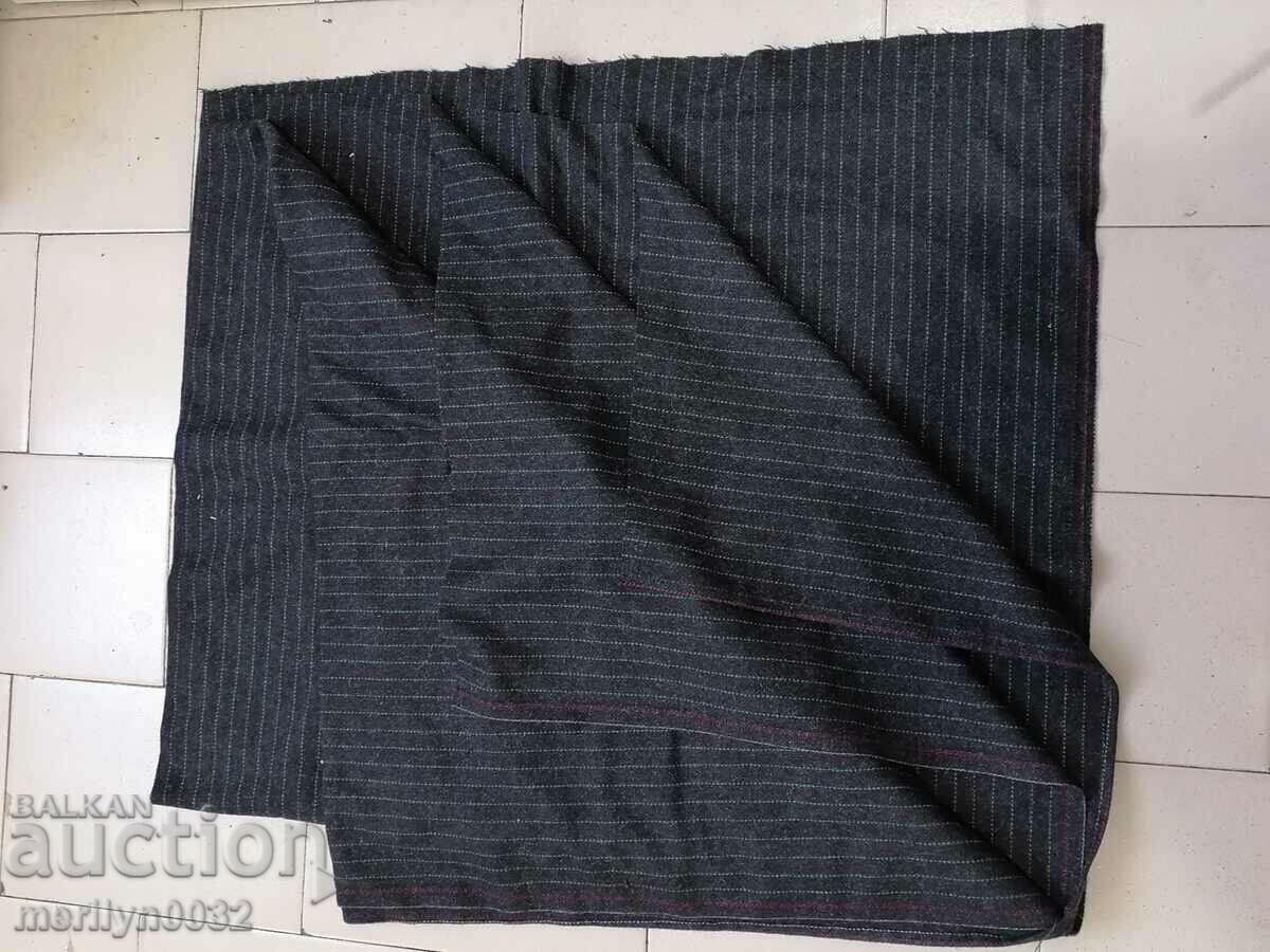 Auction  Old wool fabric 2.45 / 155 cm
