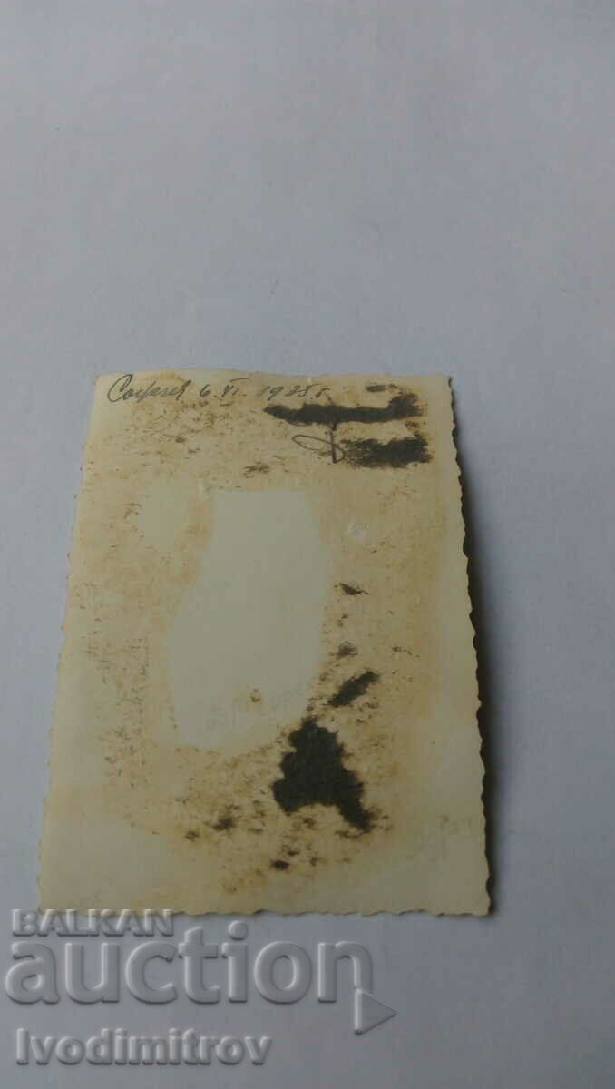 Photo of Sofia Grandmother and grandson in the yard 1935 with price 1.25 BGN | € 0.64 Photo of Sofia Grandmother and grandson in the yard 1935 with price 1.25 BGN | € 0.64