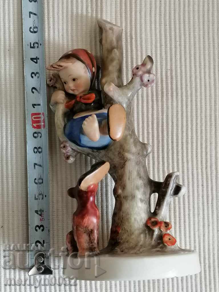 Delivery of Figure statuette Goebel porcelain Hummel GERMANY Delivery of Figure statuette Goebel porcelain Hummel GERMANY