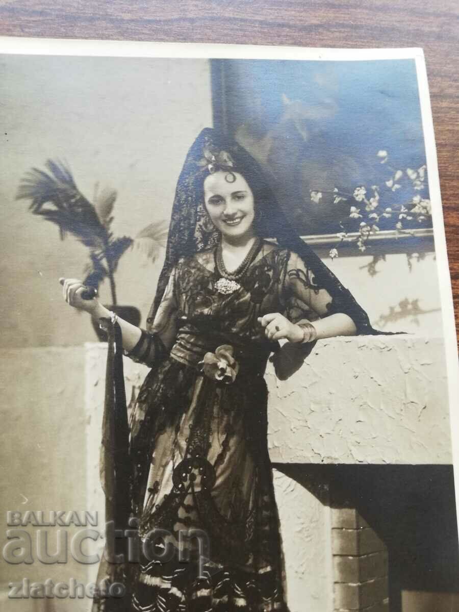 old photo with price 20.00 BGN | € 10.23 old photo with price 20.00 BGN | € 10.23