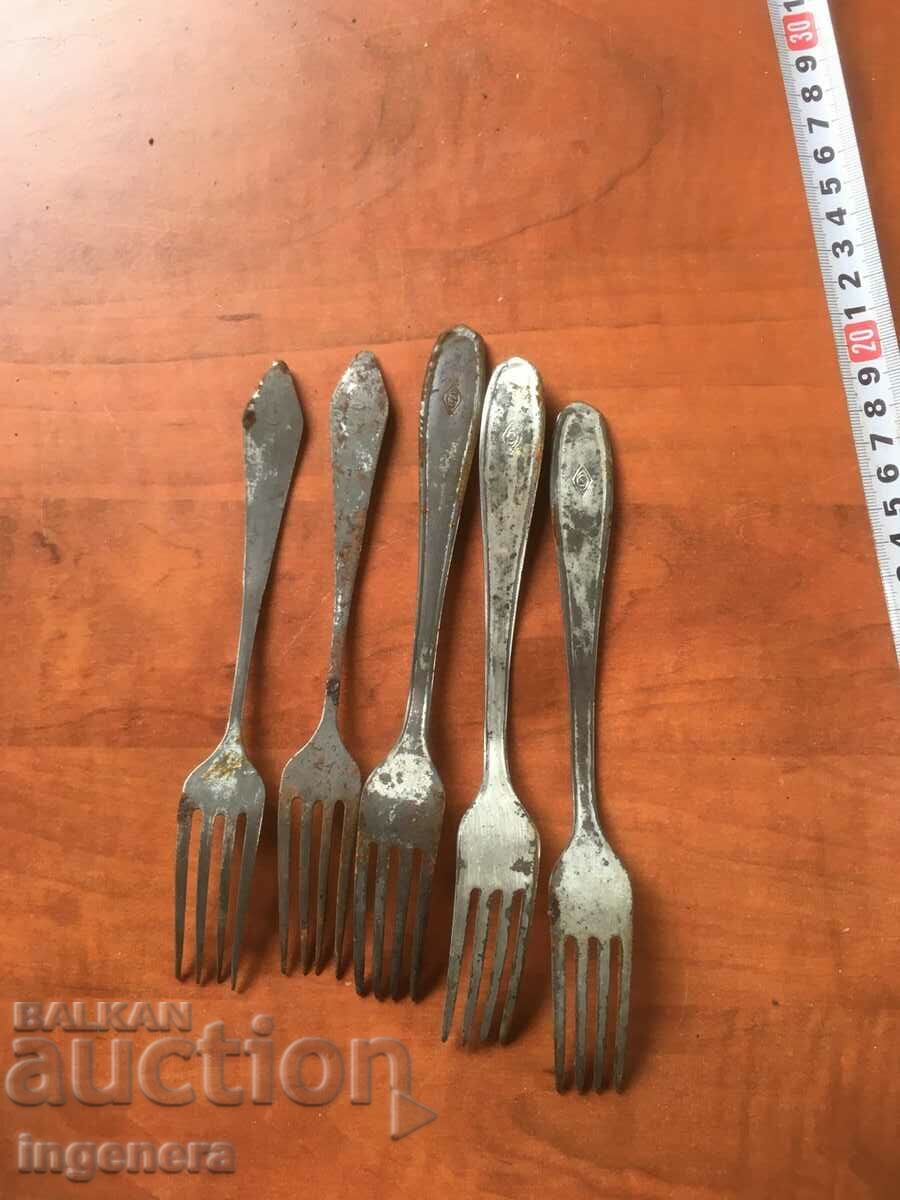 Licitație FORCELE DE FURCI CALCAT VECHI-5 BUC Licitație FORCELE DE FURCI CALCAT VECHI-5 BUC