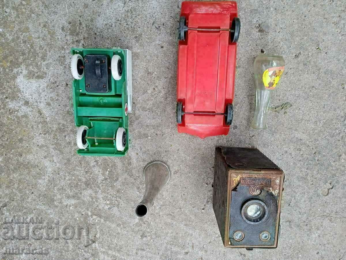 O mulțime de lucruri vechi cu preț € 15.34 | 30.00 BGN