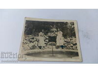 Photo Shumen Woman and young girl by fountain 1934