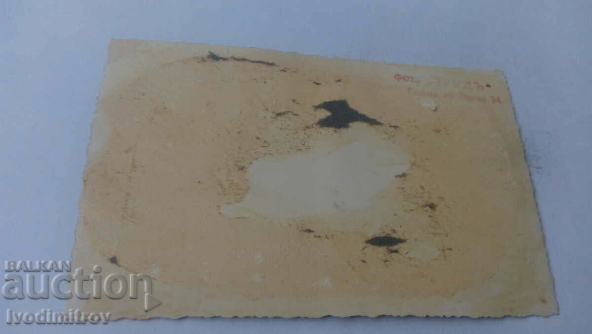 Photo Male woman and little boy with price 1.35 BGN | € 0.69