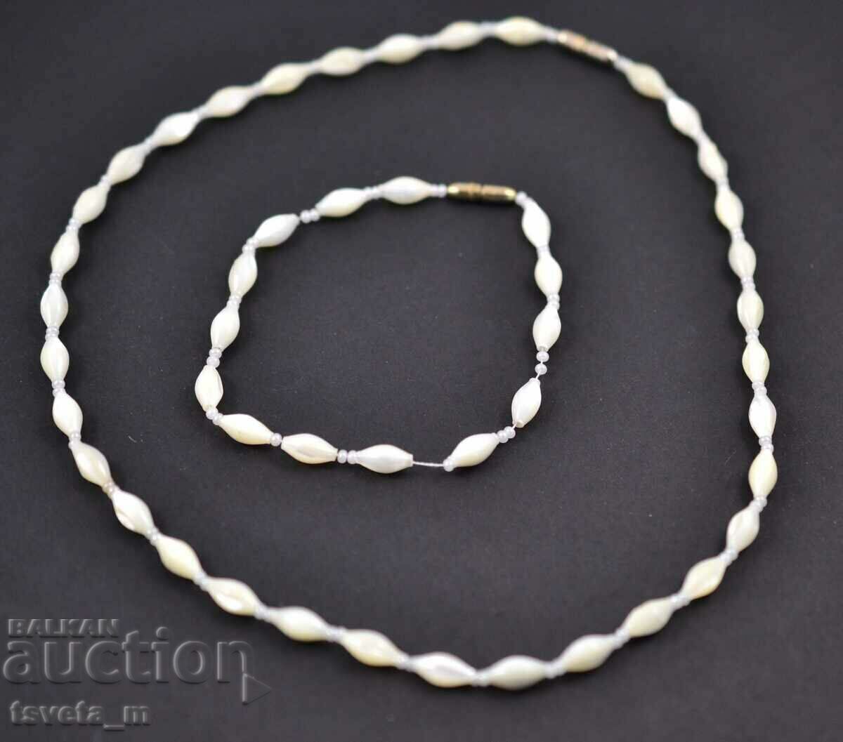 Auction Necklace and bracelet Auction Necklace and bracelet