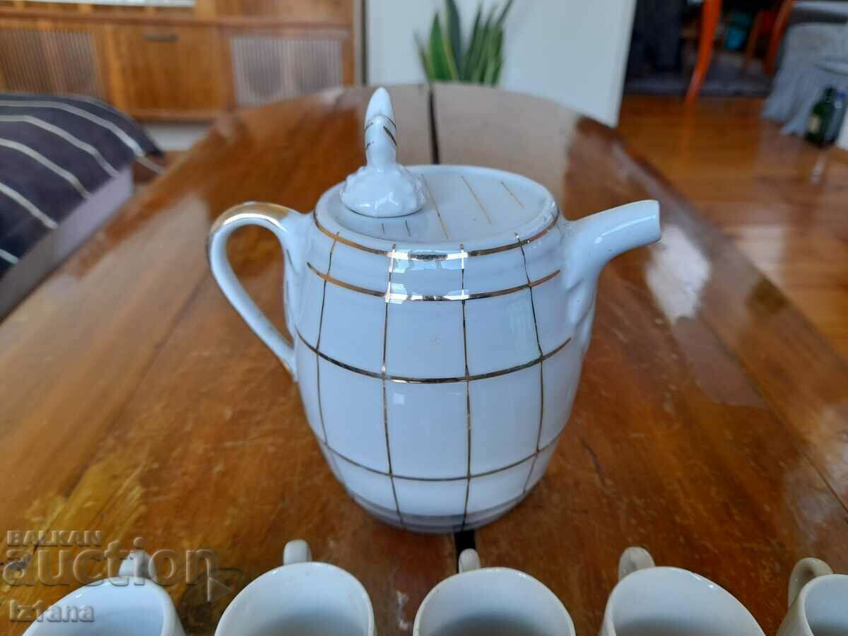 Auction Old porcelain jug, jug Auction Old porcelain jug, jug