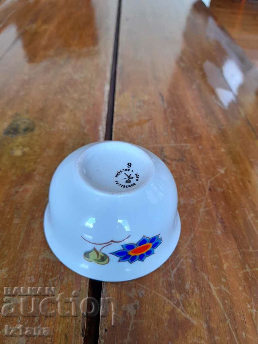 ceașcă veche de porțelan - 6