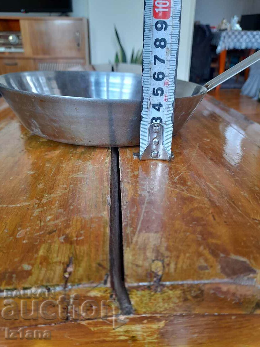 Delivery of Old stainless pan, stainless steel Delivery of Old stainless pan, stainless steel