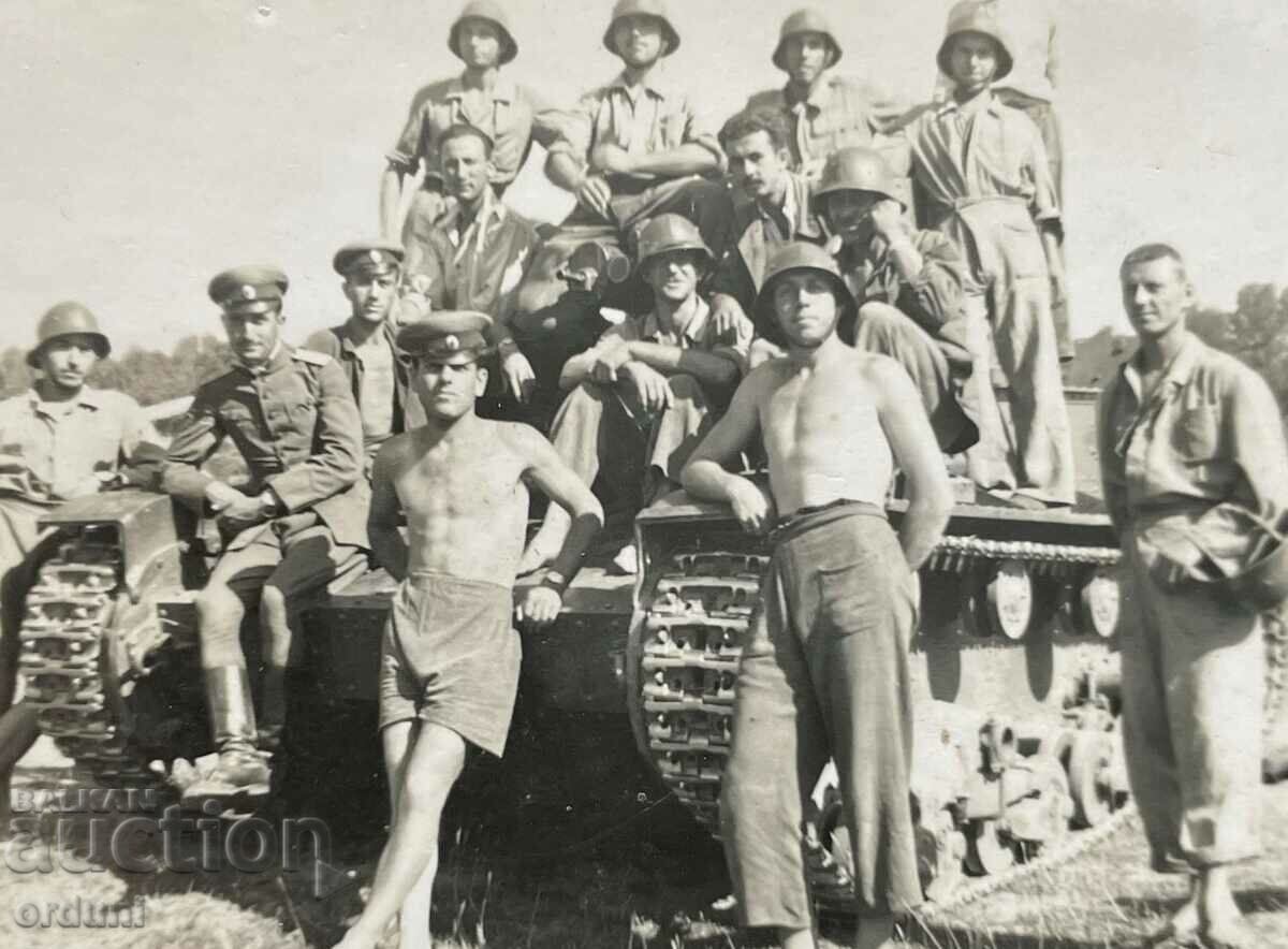 2455 Kingdom of Bulgaria tank group tank Skoda model LT-vz with price 40.00 BGN | € 20.45