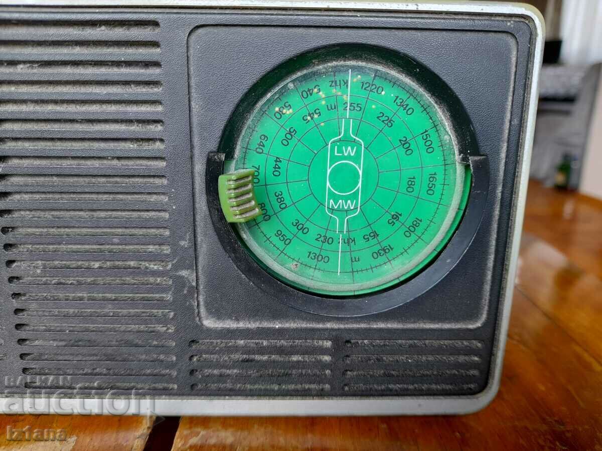 Radio vechi, receptor radio Philips, Philips cu preț 55.00 BGN | € 28.12