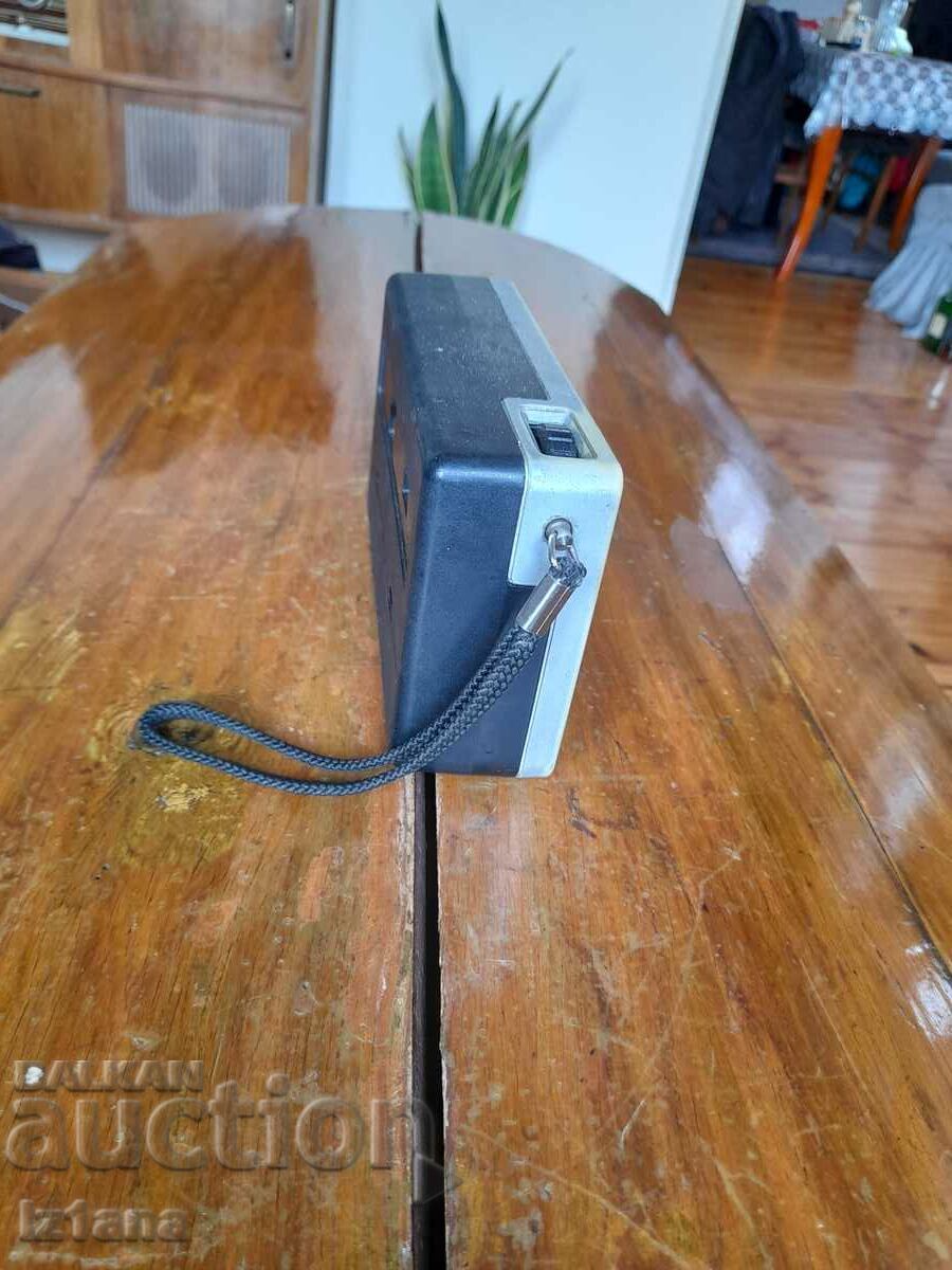 Livrarea Radio vechi, receptor radio Philips, Philips