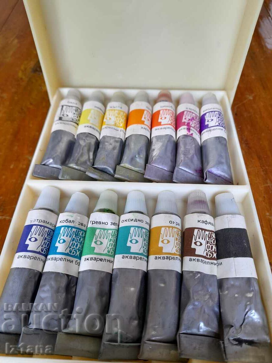 Delivery of Old watercolors, paints Delivery of Old watercolors, paints