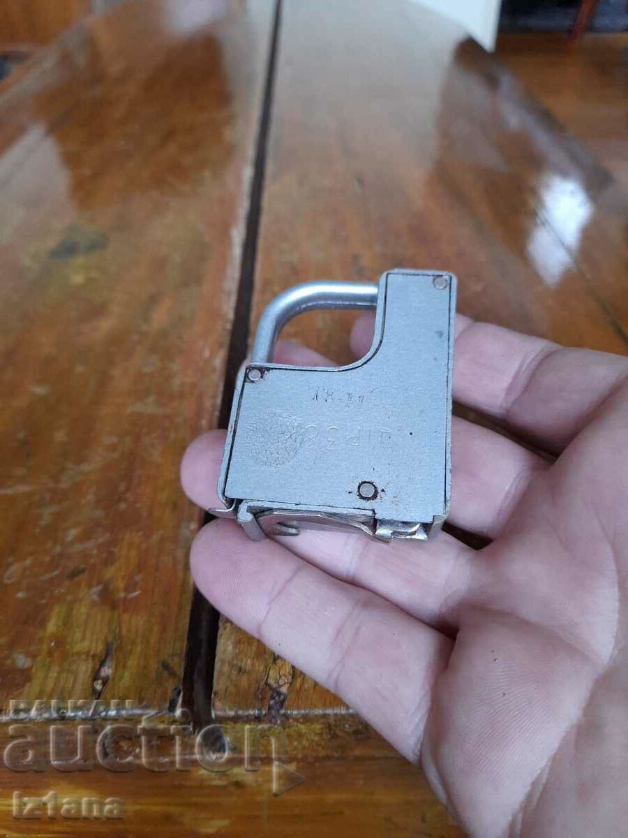 Licitație Cântar vechi de pescar, ruletă Metiz