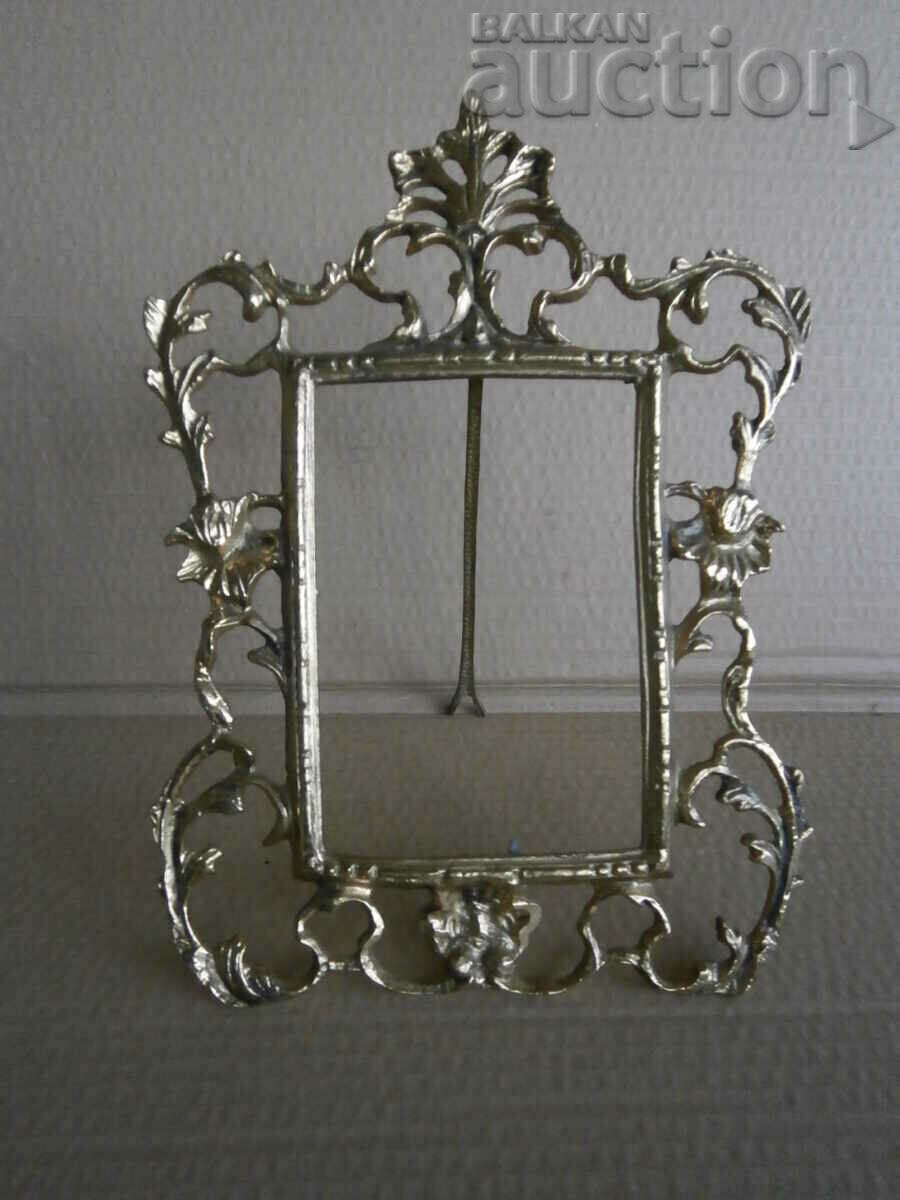 antique bronze baroque picture frame with price 61.00 BGN | € 31.19 antique bronze baroque picture frame with price 61.00 BGN | € 31.19