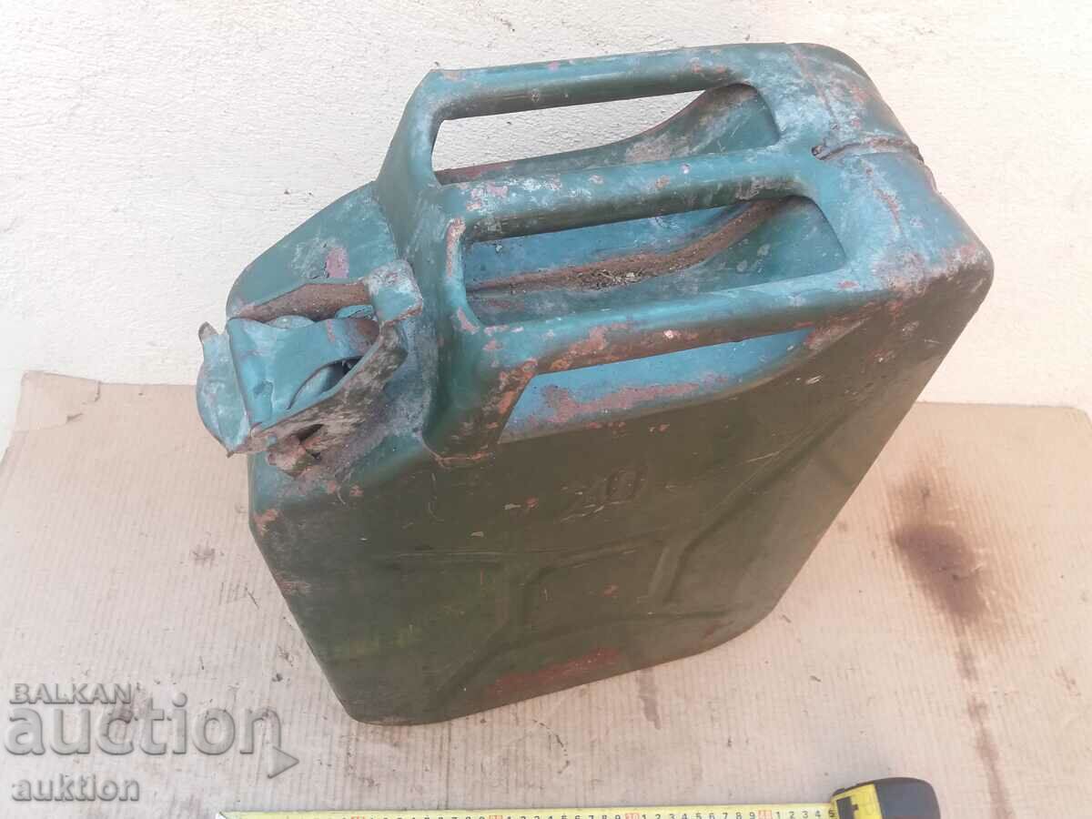 METAL TUBE FOR FUEL, WATER 20 LITERS with price 18.99 BGN | € 9.71 METAL TUBE FOR FUEL, WATER 20 LITERS with price 18.99 BGN | € 9.71