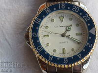 Quartz watch luc desroches MINT white dial