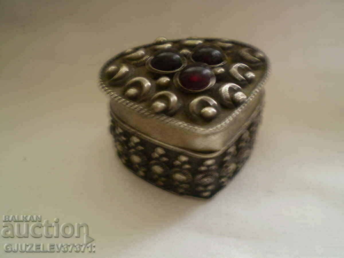 jewelry box with silver plated vintage style - 7 jewelry box with silver plated vintage style - 7